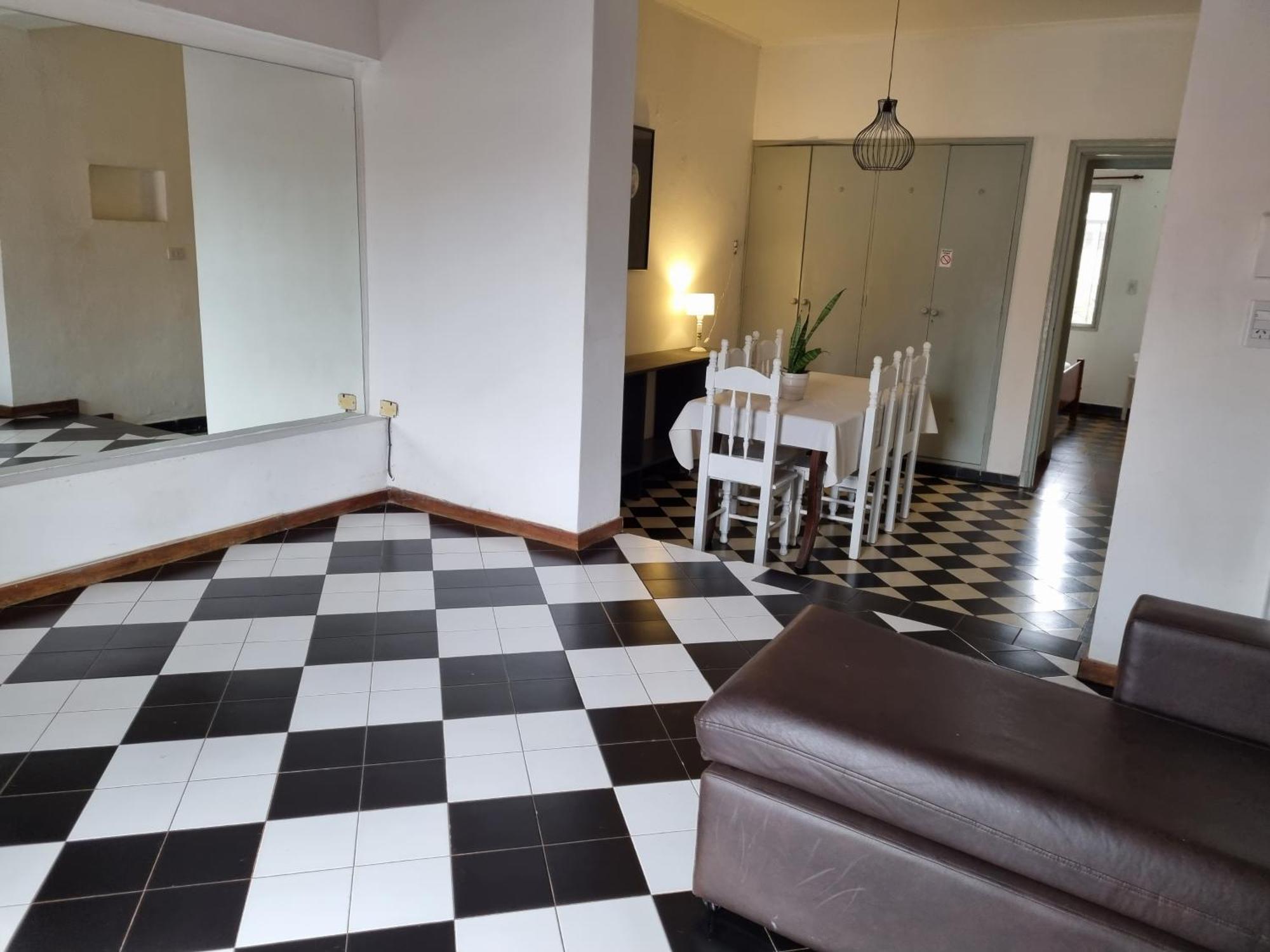 El Departamento En *